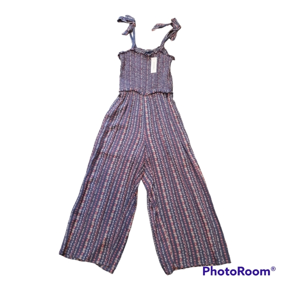 Francesca's Other - Francesca's NWT Floral Capri Jumpsuit Wide Leg Tank Ditsy Floral Purple Easter M